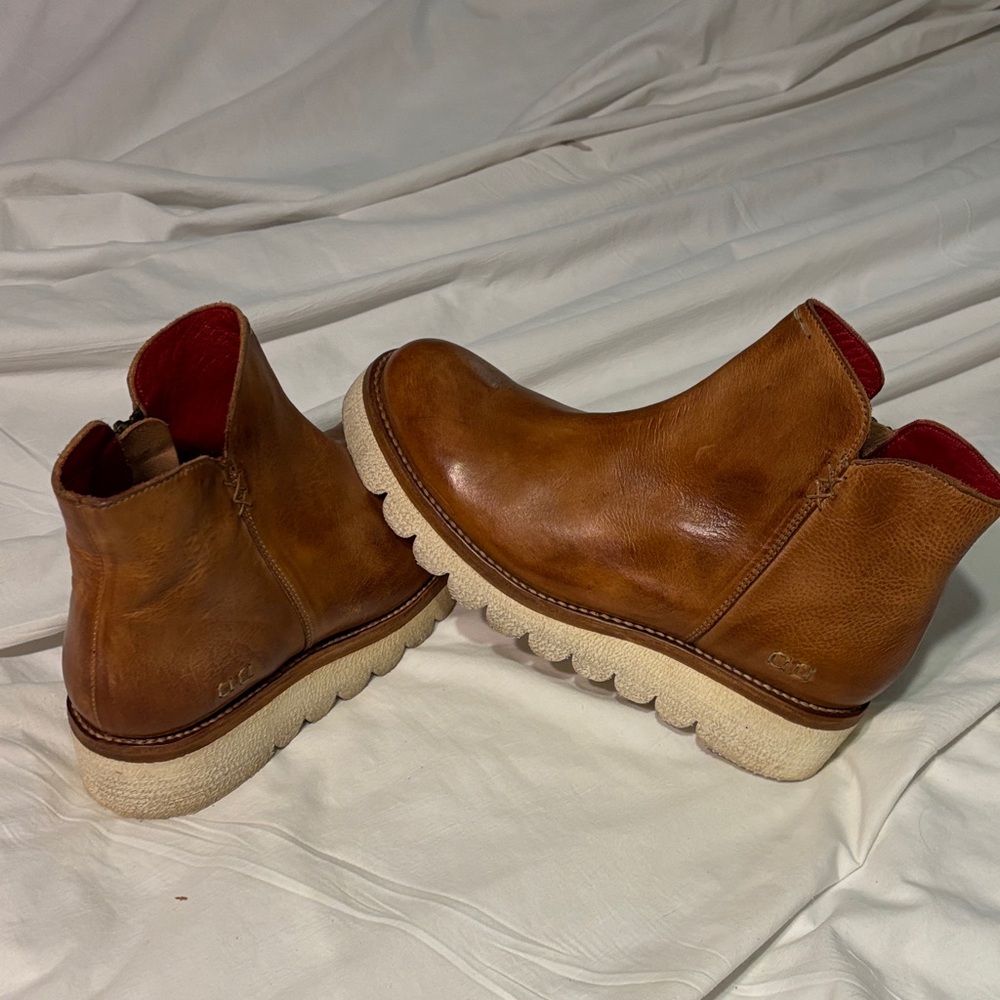 Bed Stu LYDYI BOOTS Tan Leather Ankle Boots with Red Lining - Picture 11 of 15